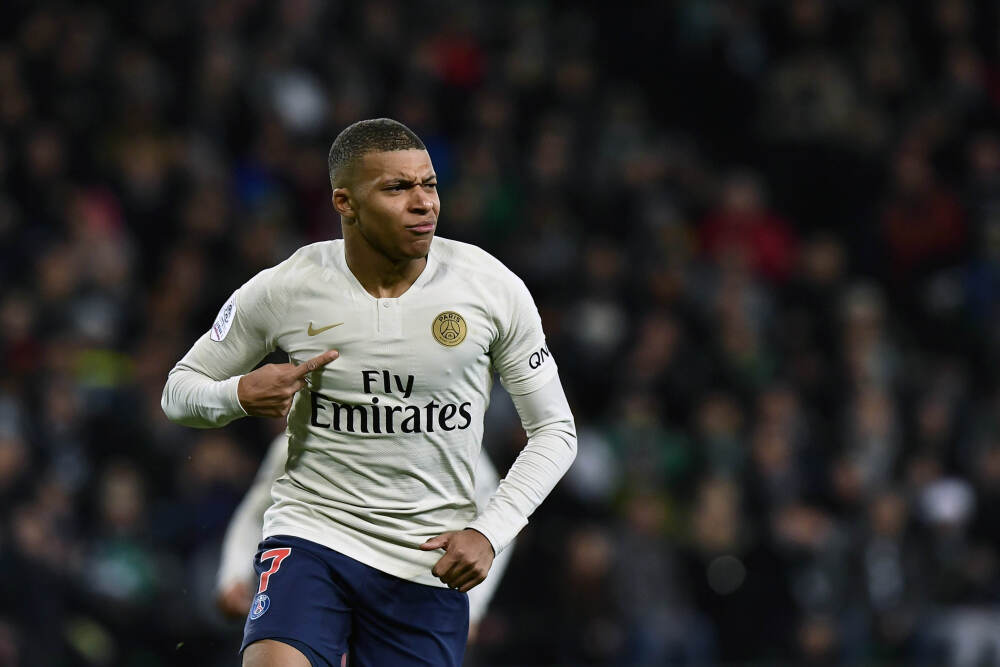 教练真自信！小卡被吹进攻犯规 快船挑战失败&比赛次节才刚开始